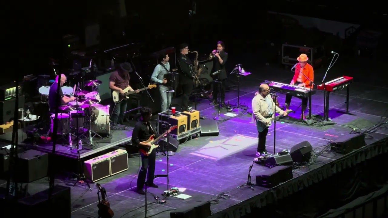 There Goes My Heart ❤️ - The Mavericks Live at Angel of The Winds Arena in Everett, WA 7/20/2024
