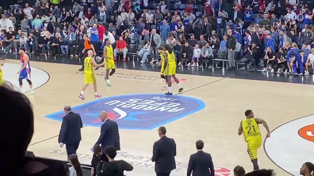 Scottie Wilbekin’in Efes’in fişini çektiği son bölümden görüntüler