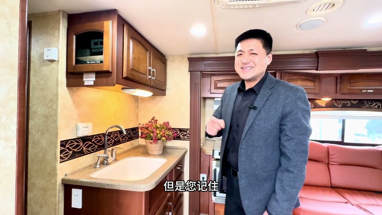 美式别墅房车新车200多，二手价格十几万比国产宿营车都便宜，老板真大方#二手房车 #房车_