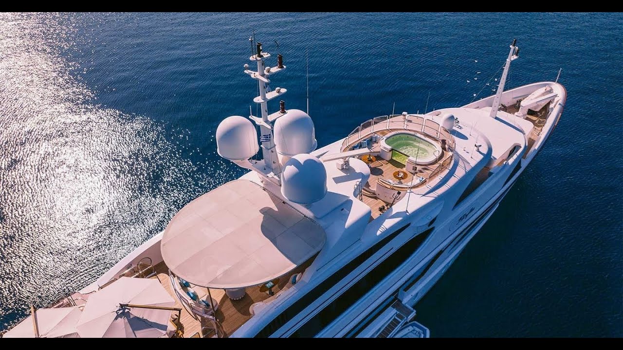 Step onboard 59m M⧸Y IDyllic by Benetti
