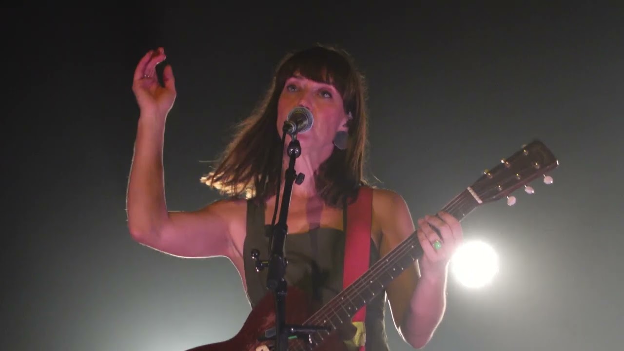 Feist - Caught A Light Wind - The Roundhouse London - 09.09.23