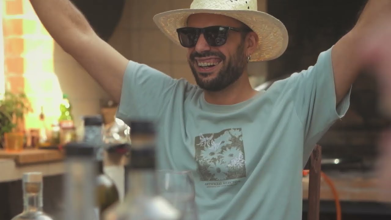 VADEBO "Al Teu Costat" (Visualizer)