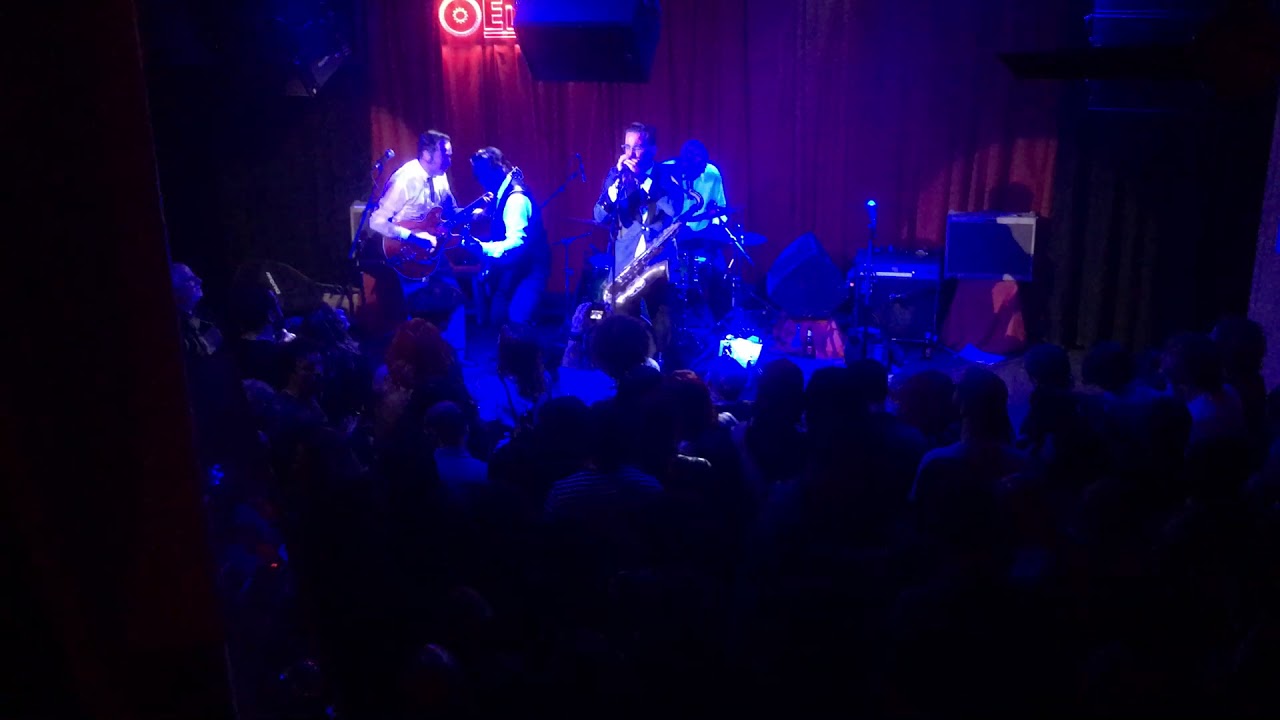 MFC Chicken - Striptease Girl @El Sol (Madrid). X aniversario FOLC Records