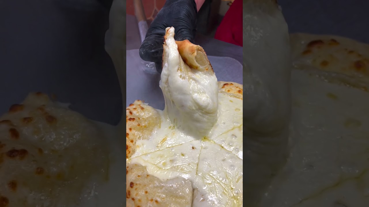 Questa &egrave; la pizza pi&ugrave; ricca di formaggio? 🍕