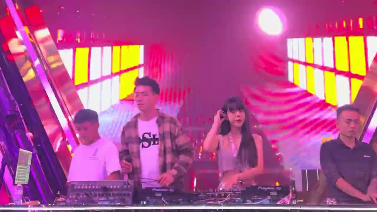 NEW HAVEN CLUB - VIỆT MIX CỰC HAY ĐẾN TỪ DJ MI CANDY 😍