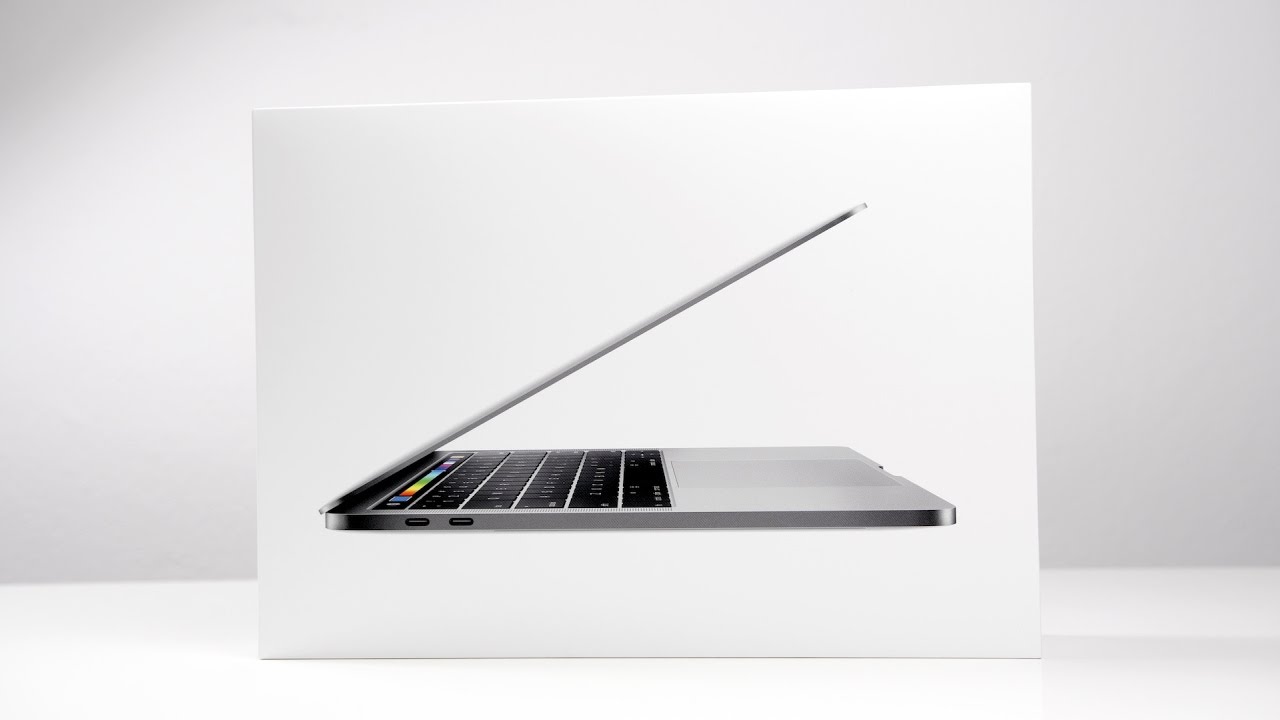Unboxing: Apple MacBook Pro 13