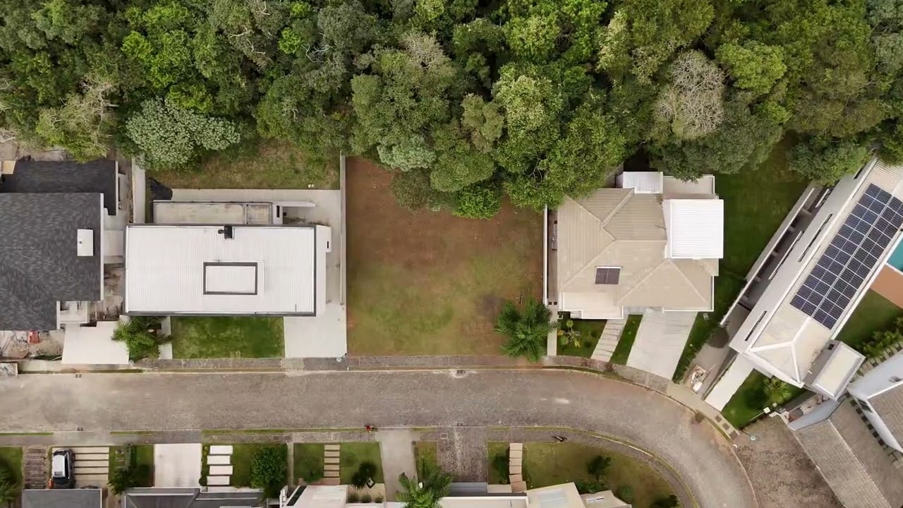 R  Domingos Gulin, 111 Butiatuvinha Curitiba PR2