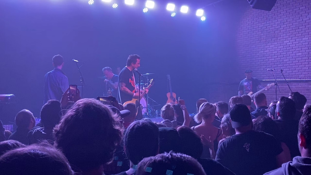 Dave Hause - Trusty Chords (Hot Water Music) - Live