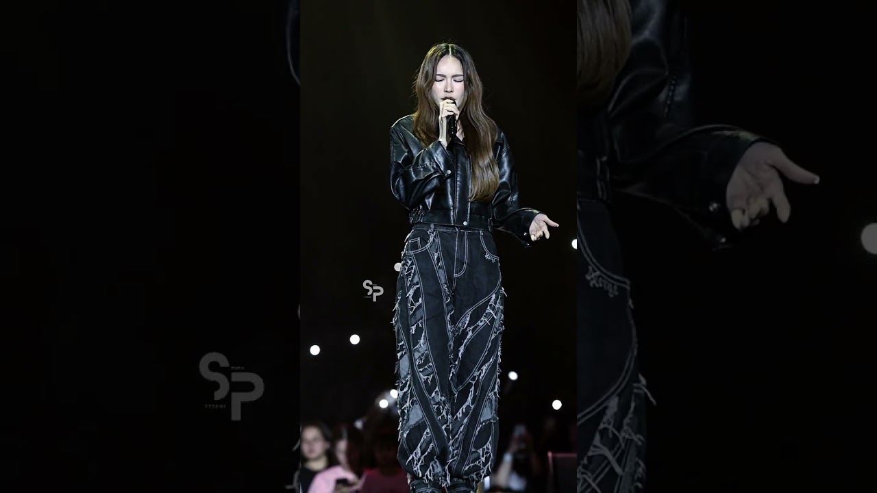 [Fancam] 201225 เพียงรัก - Charlotte Austin #GrandSportParty2025