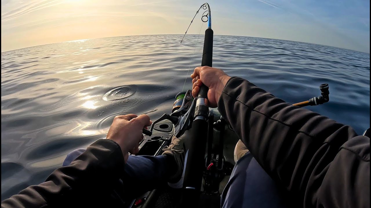 Pesca al l&iacute;mite desde kayak.