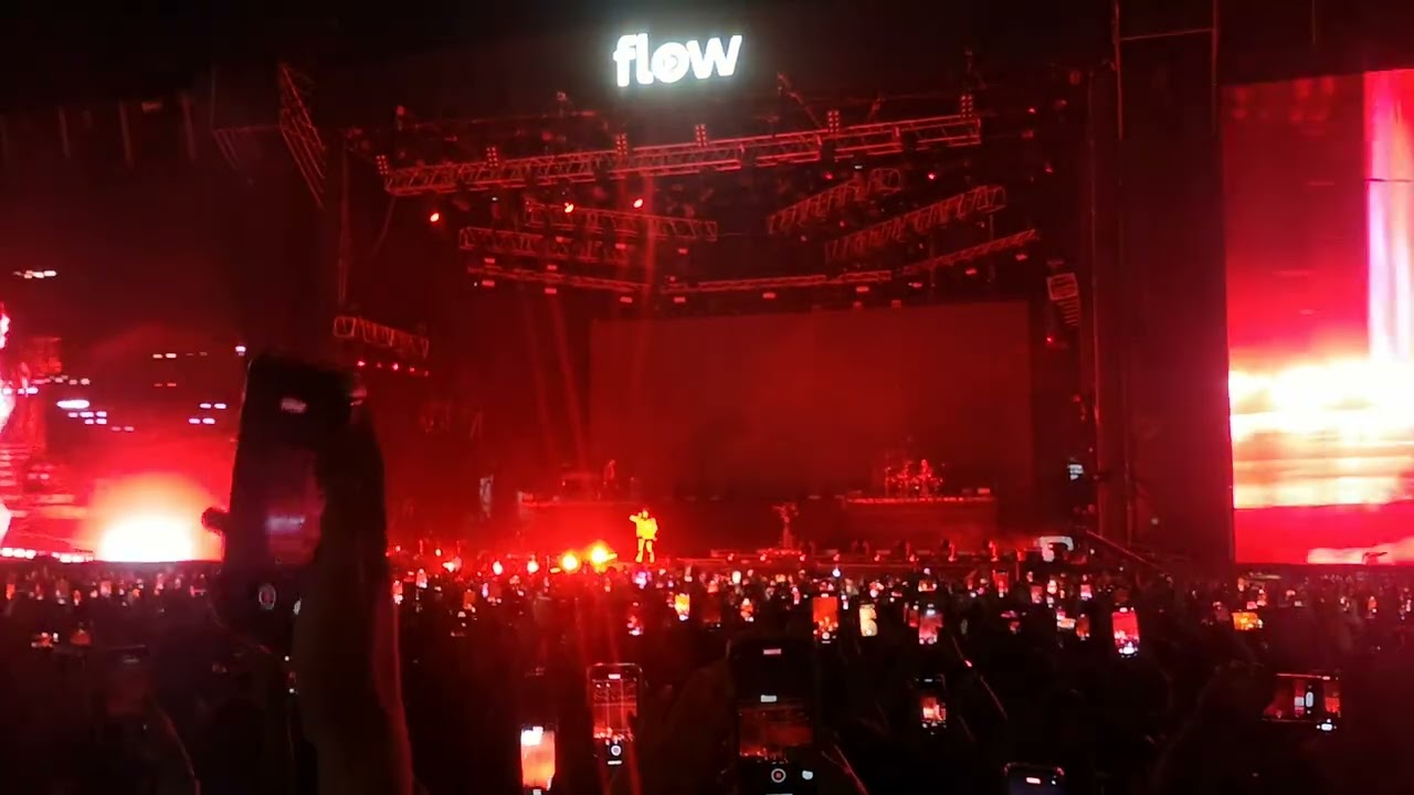 Billie Eilish opening + bury a friend lollapaloza argentina 2023