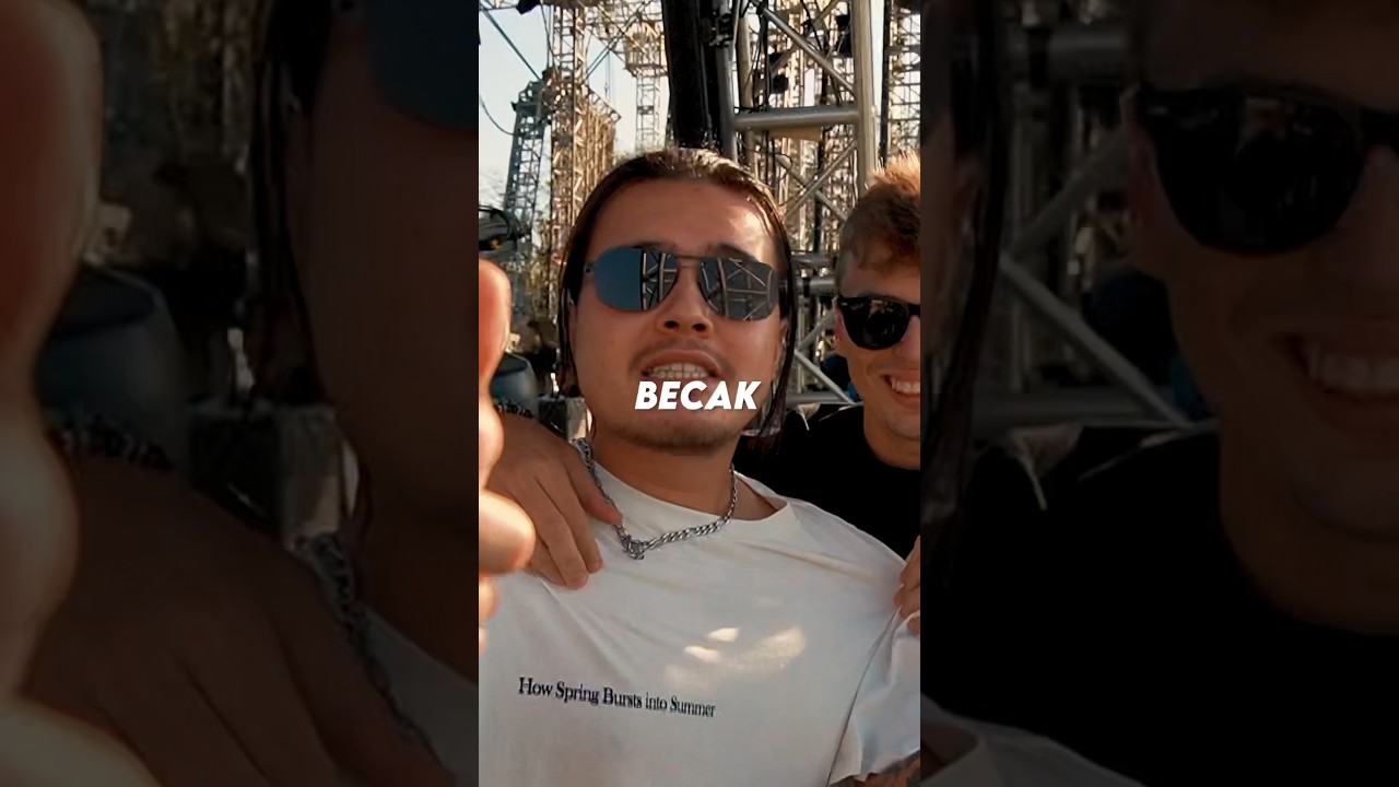 Becak di Ultra Music Fest !?