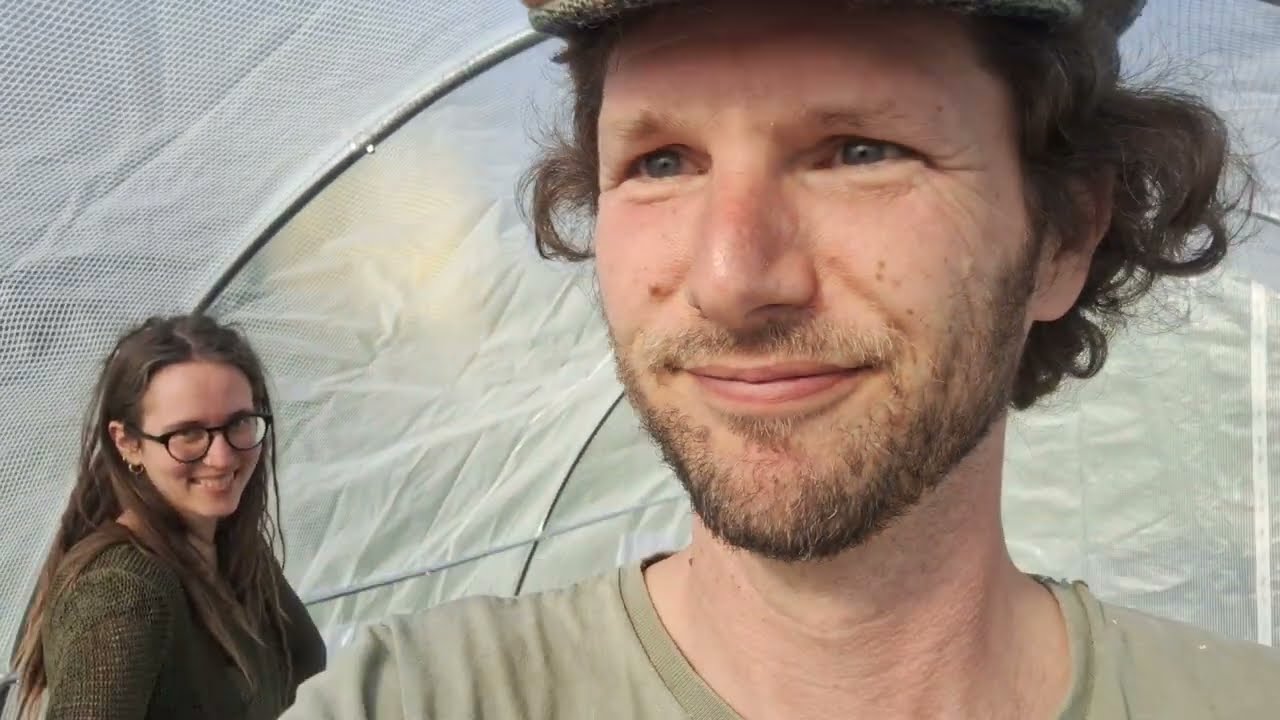 Boomgaard voorbereiden en eindelijk onze goedkope tunnelkas bouwen!