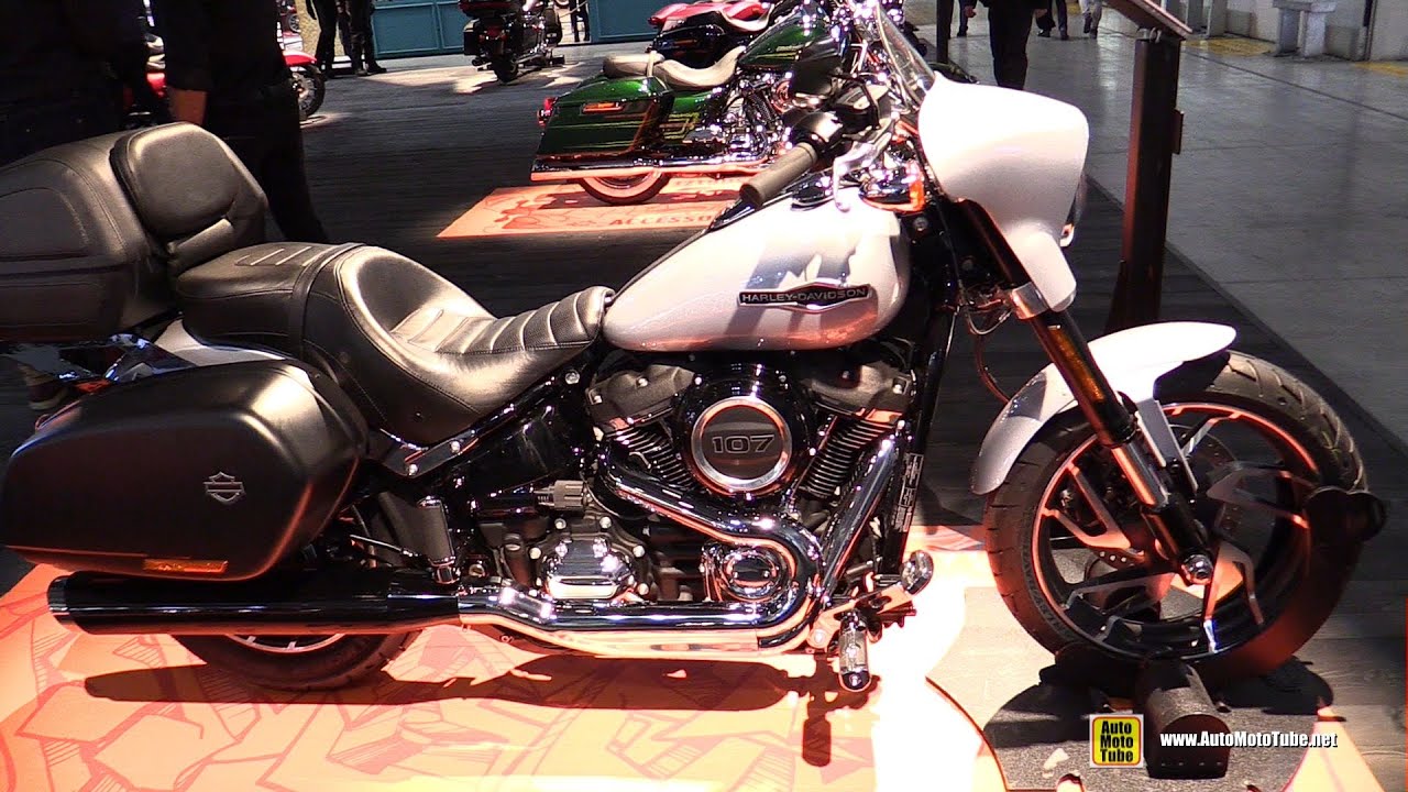 2019 Harley Davidson Sport Glide Accessorized - Walkaround - 2018 EICMA Milan