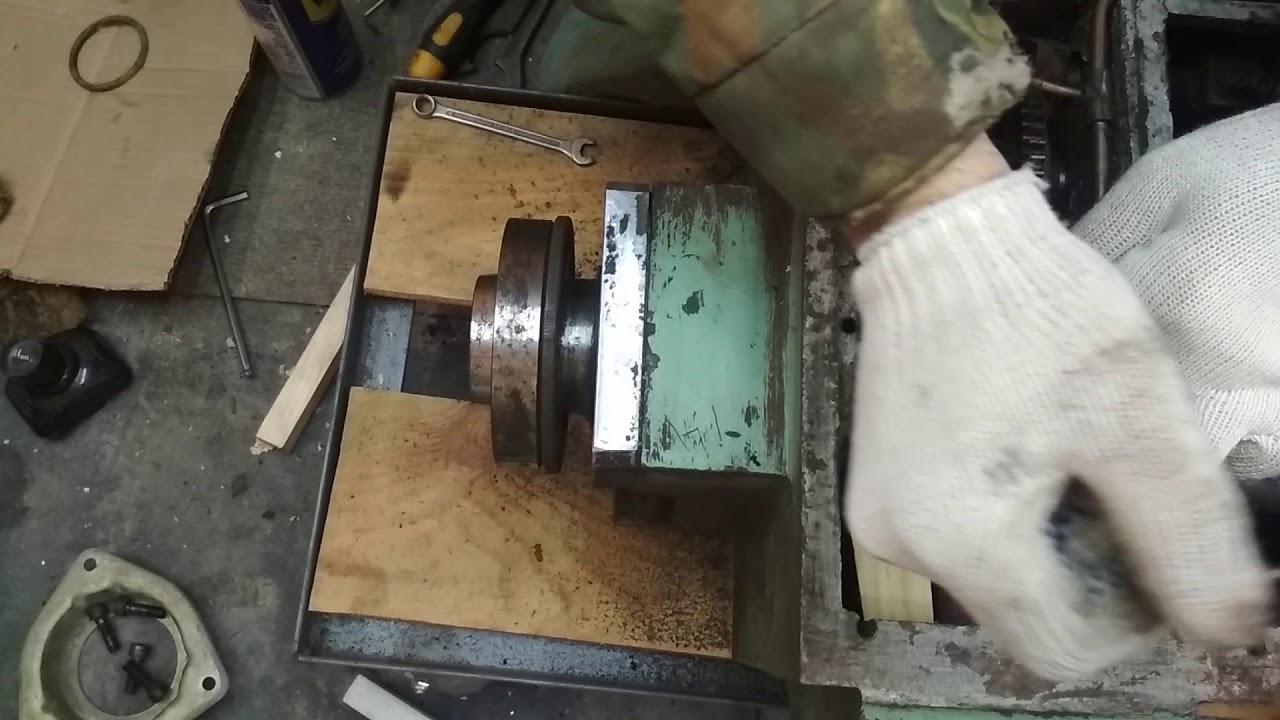 выбиваем шпиндель 16б05п №1