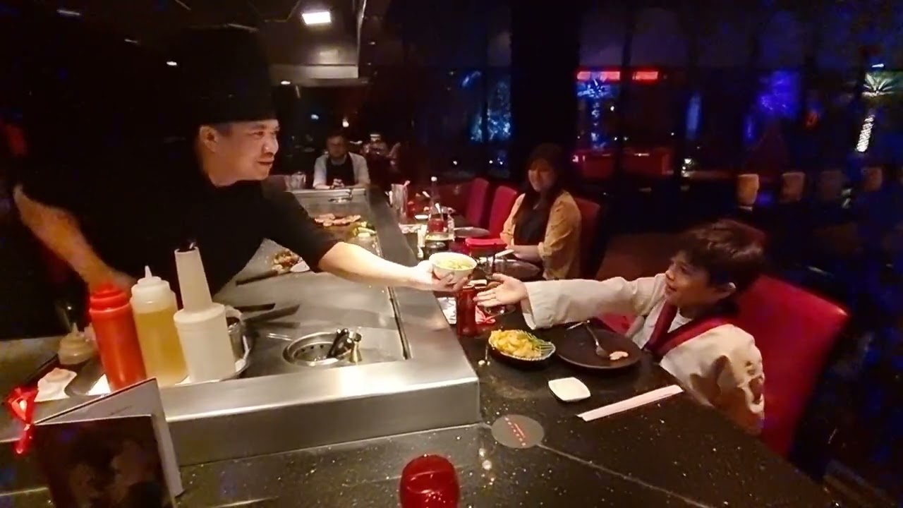 Hanns' first visit to a hibachi grill