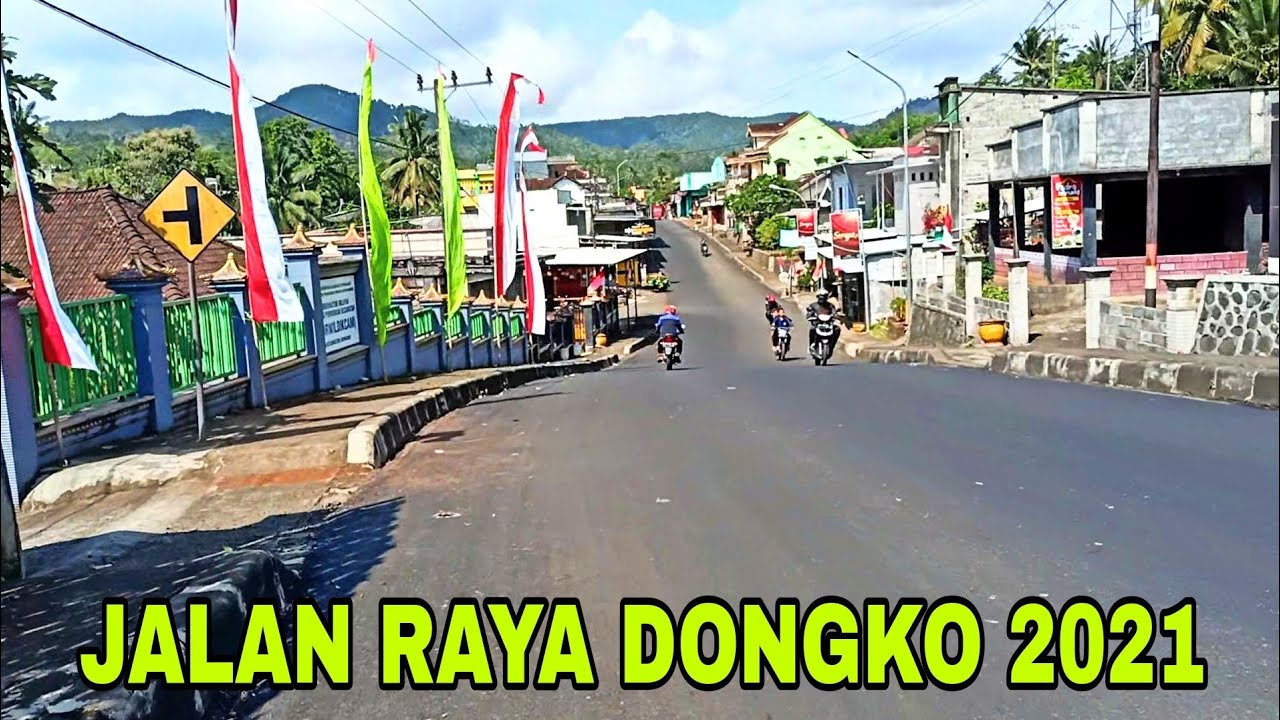 Keliling jalan desa Dongko sambil menikmati keindahan desa