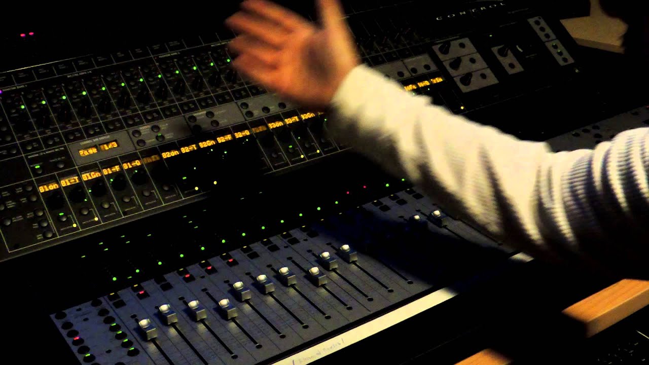 Control 24 (hip hop tracked out automation).MOV