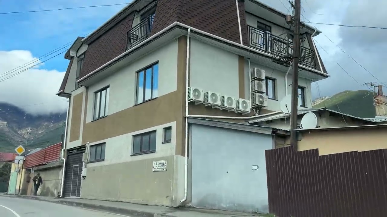 Ялта. В Васильевку мик/р-н. С обводной ЮБШ, ул. Д.Ульянова, Репина. 14.02.2026. Крым. Crimea. Yalta.