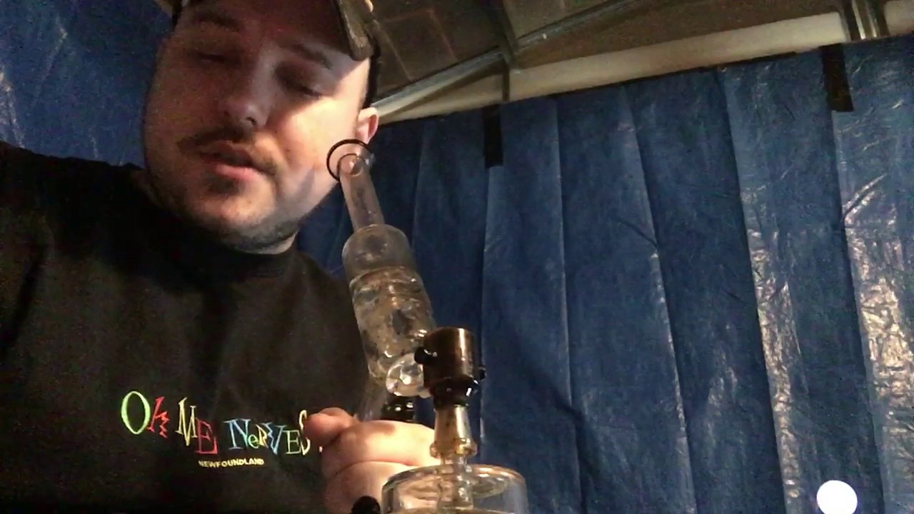 OG grinder vs. Rekt grinder pros cons and whose kief gets you higher