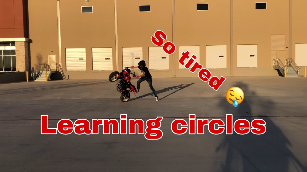 Learning how to circle wheelie on a Honda grom