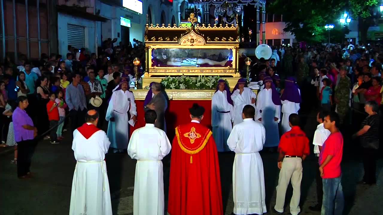 Viernes Santo Proseción Santo Sepulcro