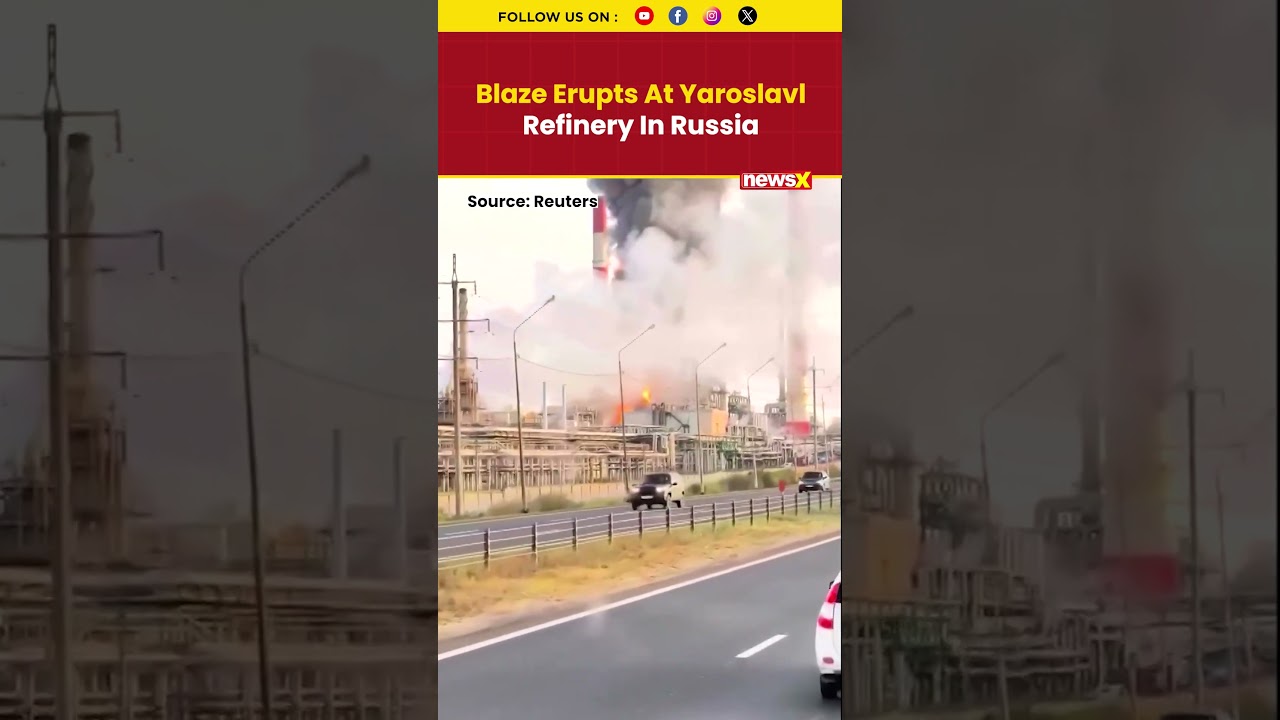 Eyewitness Captures Fire at Oil Refinery in Yaroslavl, Governor Rules Out Drone Attack