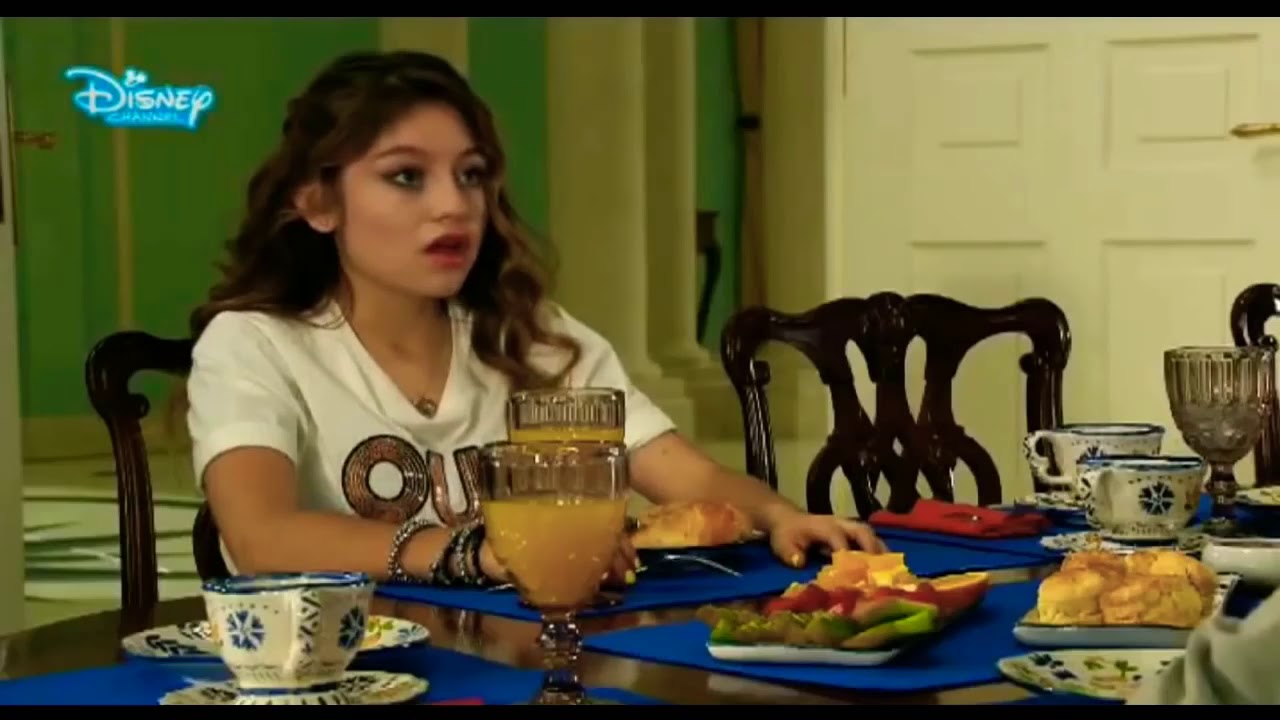 Luna și Matteo la micul dejun la vilă -Soy luna 3 ep 58