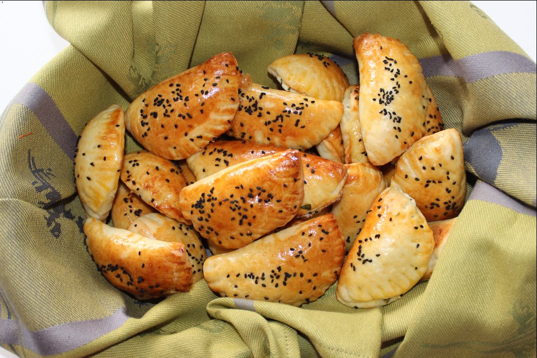 Teigtaschen & Kartoffel-Schnecken/ Chausson au Fromage & Schnek