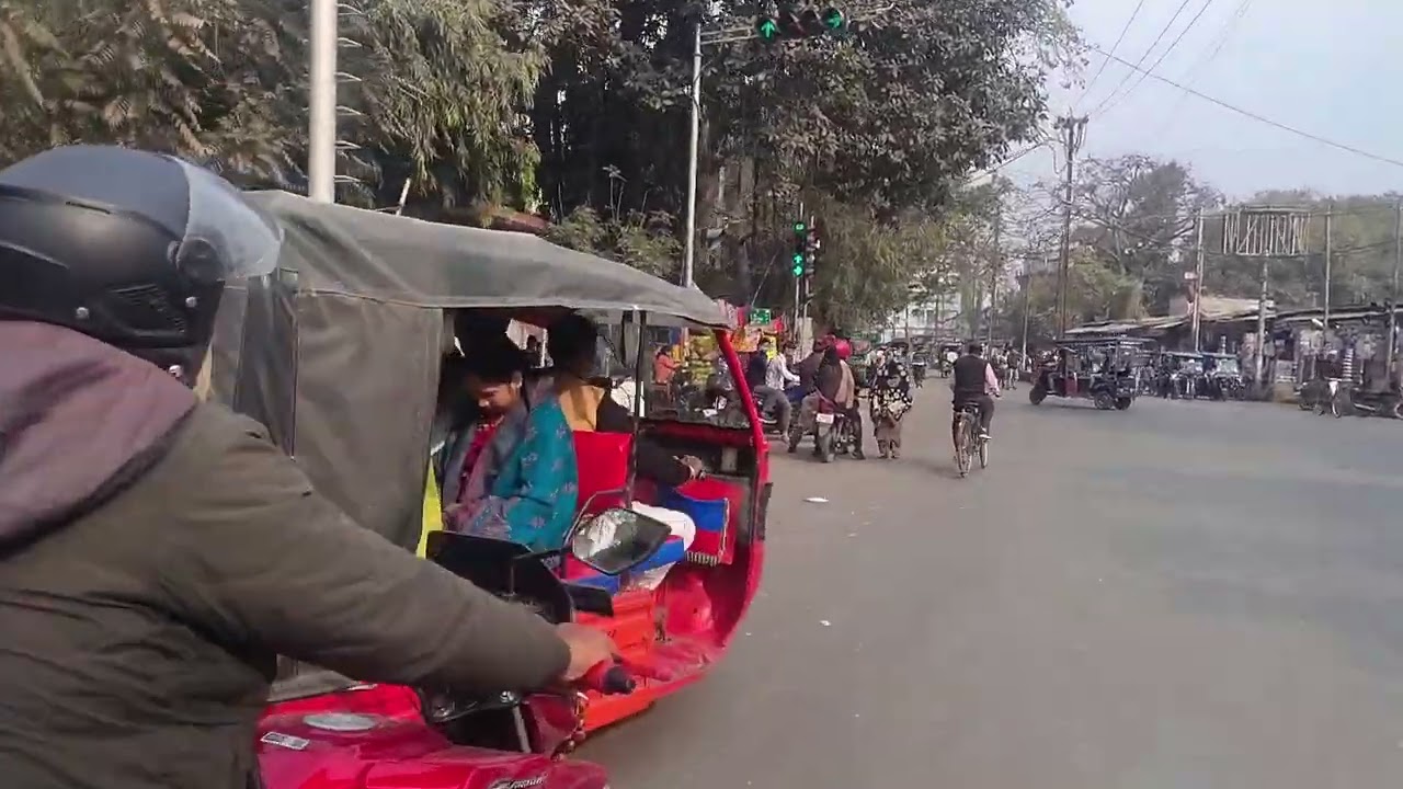 @SunnyKumar-km7iq हम घूम रहे हैं मुजफ्फरपुर मॉल में