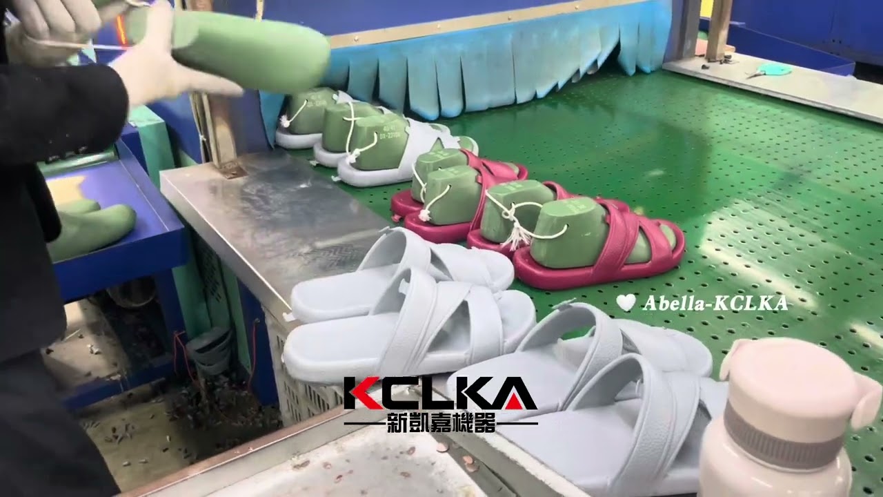 Kclka Eva injection molding machine making slipper