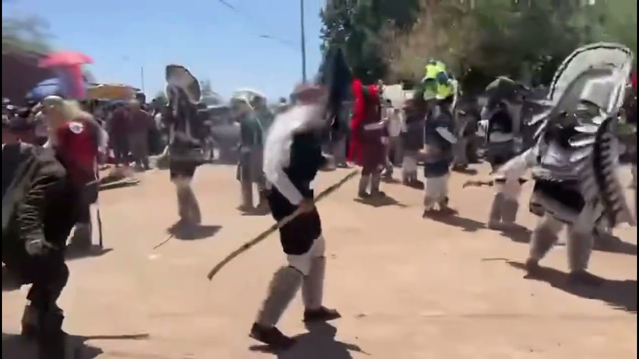 Baile sábado de gloria 2025