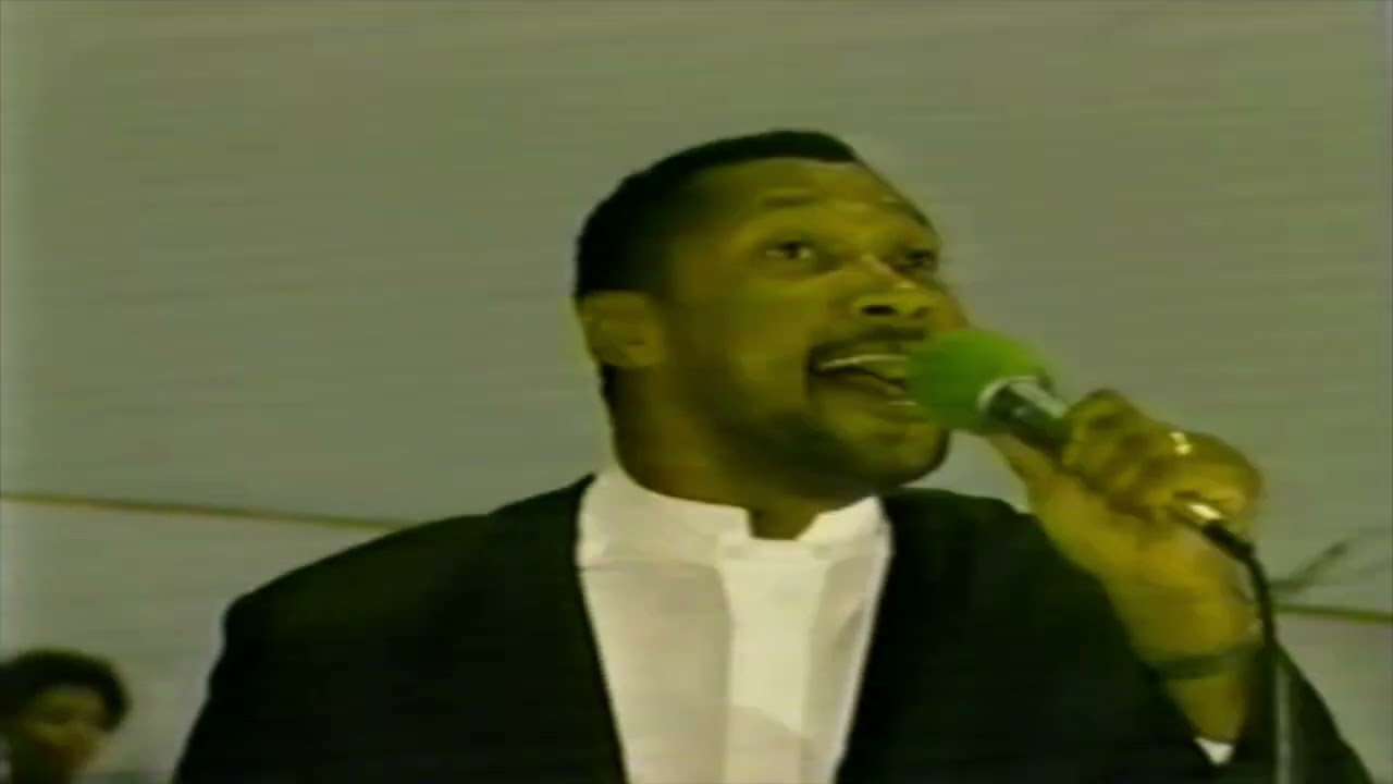The Storm is Passing Over - Rev. R. L. White, Jr & Mt. Ephraim Mass Choir