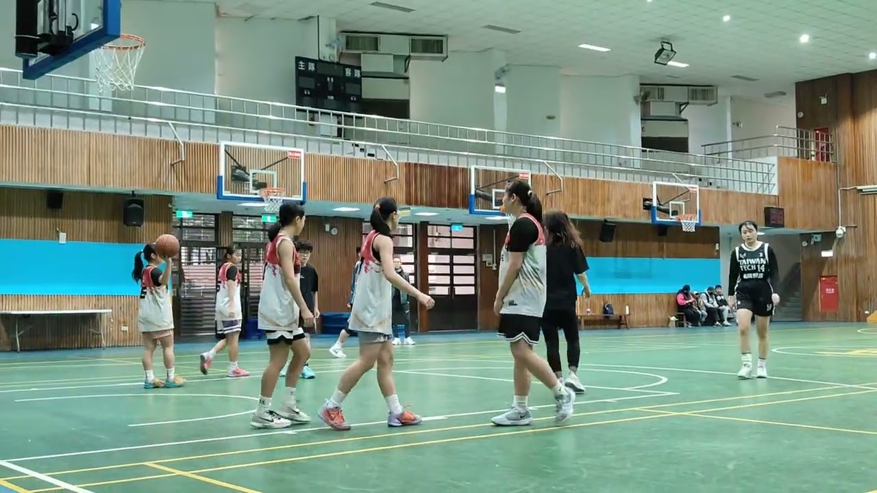 2/8龍岡國中V.S籃球打起來🏀（第二段）大家第一次的合體，每段休息後回來都在修正真的很棒❤️場上指揮官很重要！瑋瑋、Bear🫡💯還有籃下得分王zoo🤠總計蠻多球的！#basketball