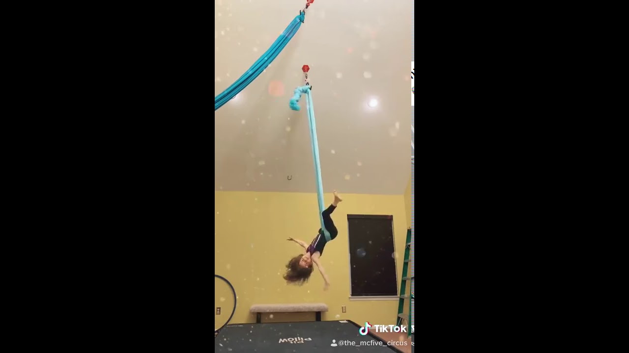 Little Mama&rsquo;s (7) Drop (The McFive Circus - Aerial Hammock)