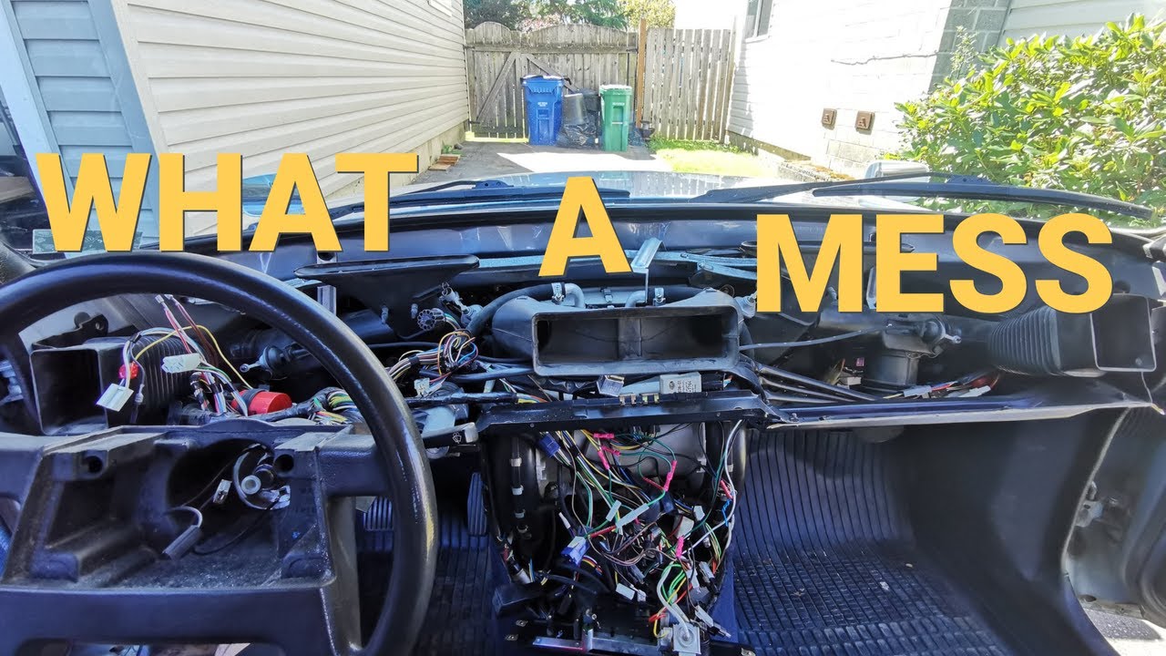 Volvo 240 Fan Motor Replacement