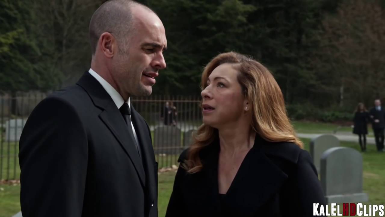Arrow 4x19 Laurel's Funeral