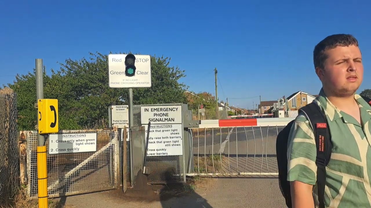 Northwall Road Pump Barrier Operated Level Crossing | Kent | Sunday 11th August 2024