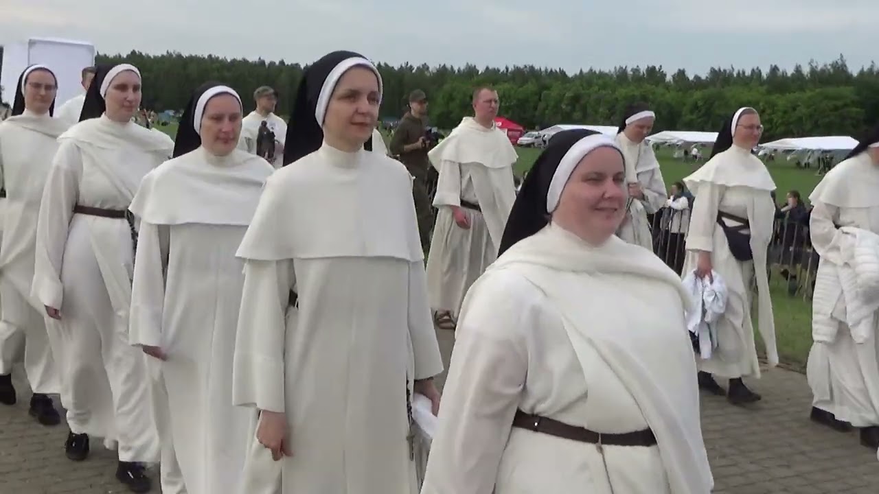 Lednica 2025 - Hymn III Tysiąclecia - Procesja na rozpoczęcie XXIX Spotkania na Lednicy