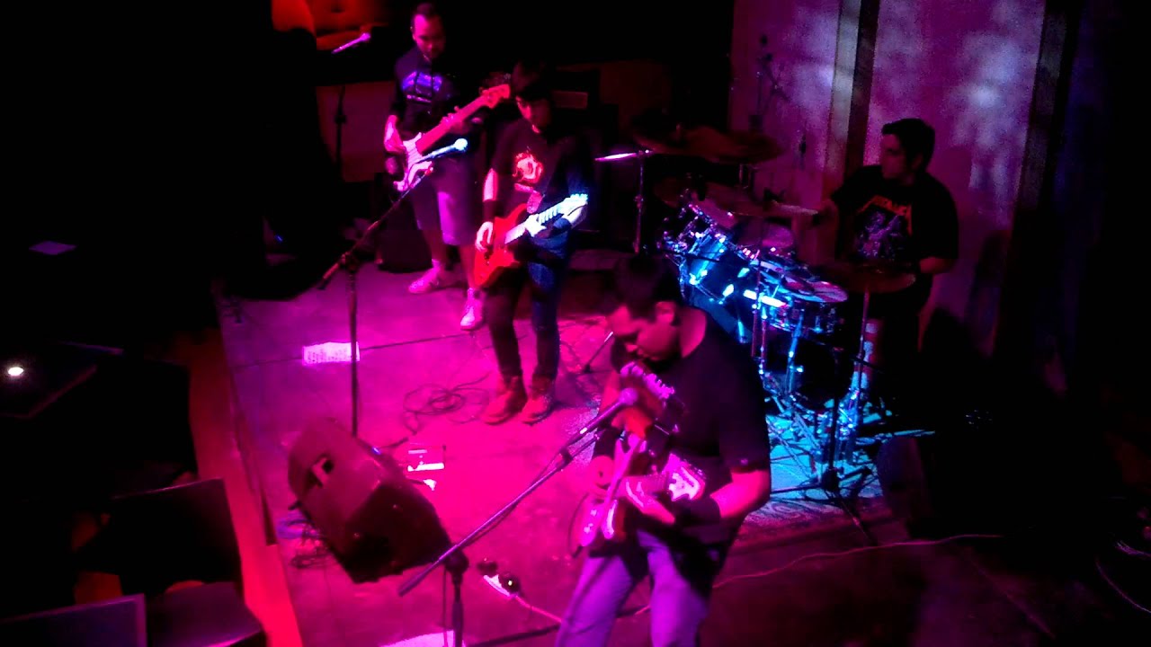 Tributo metallica (Creeping Death) Bar eleconcert 1 agosto 2013, Valparaiso