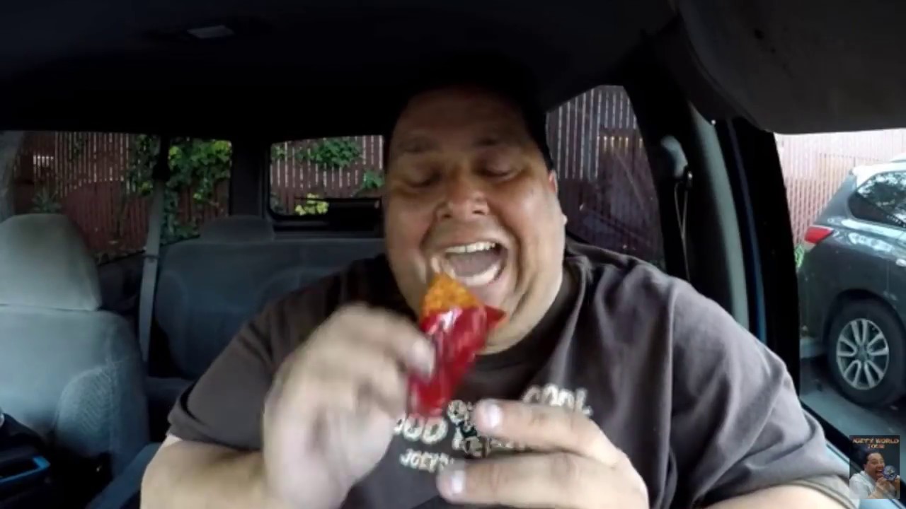 WORLD'S HOTTEST CHIP CHALLENGE! (#OneChipChallenge)