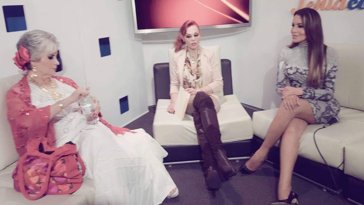 FELICIA GARZA ANTES FELIPE GIL &iquest;EXISTE ERECCI&Oacute;N CON HORMONAS FEMENINAS? CARMEN CAMPUZANO Y HIMMEL.