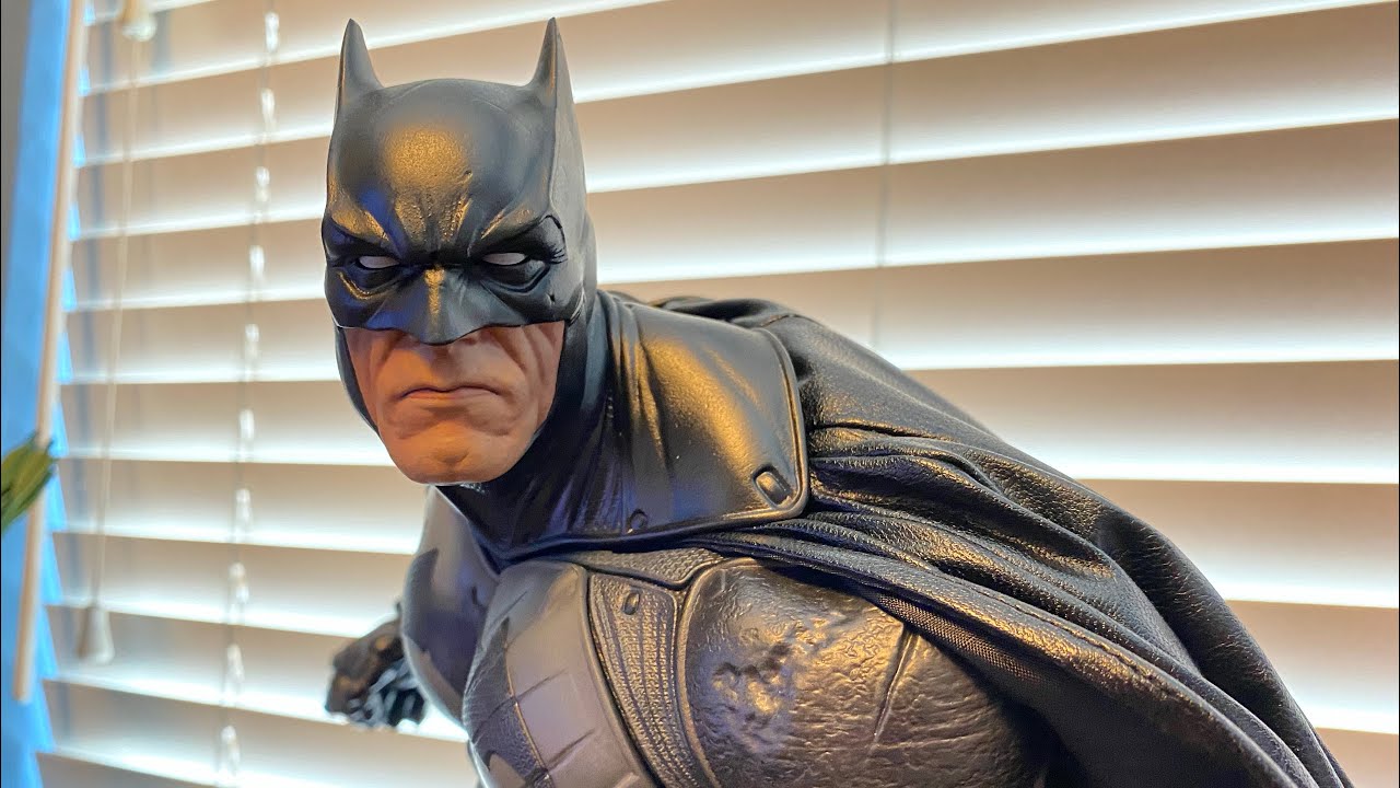 Sideshow Collectibles Batman Premium Format Review