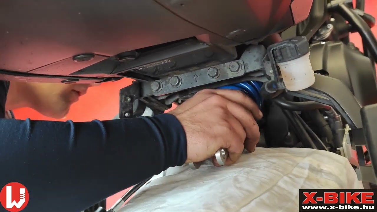 X-Bike motorosbolt Wilbers fut&oacute;mű fejleszt&eacute;sek, szem&eacute;lyre szab&aacute;s