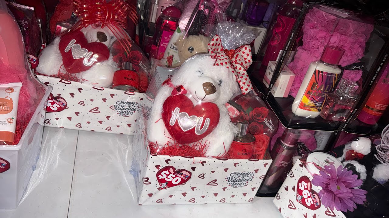 Making Gift Baskets Tips, Advice & Gift Concepts for Valentines Day Gift Baskets to sell #vday 