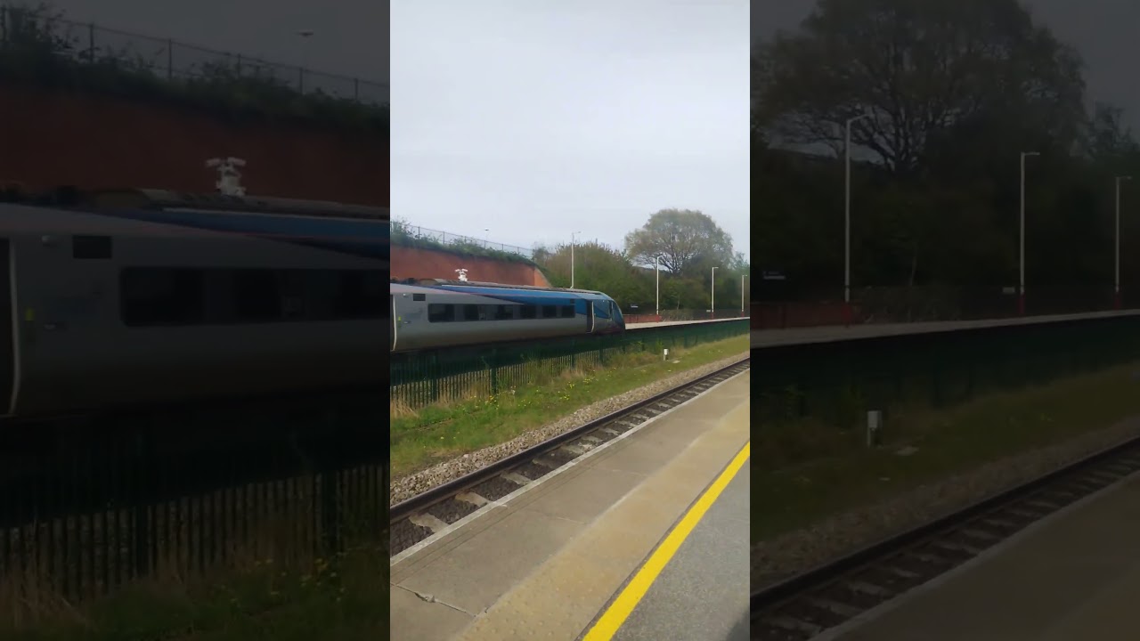 802219 Passes Cross Gates With A 3-Tone