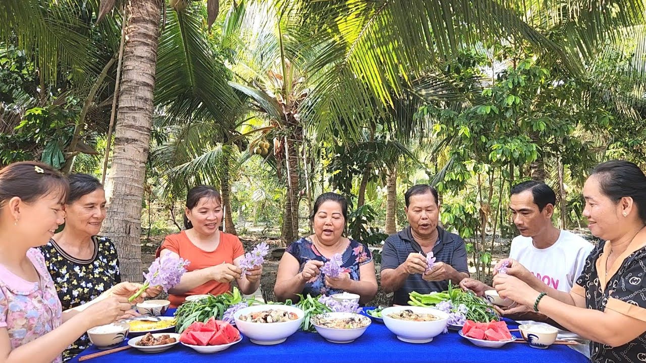 Chợt Thèm Cá Đồng Đem Kho Mắm Chấm Bông Lục Bình Vợ Chồng Mình Chắc Hết Nồi Cơm | TKQ & Family T1662