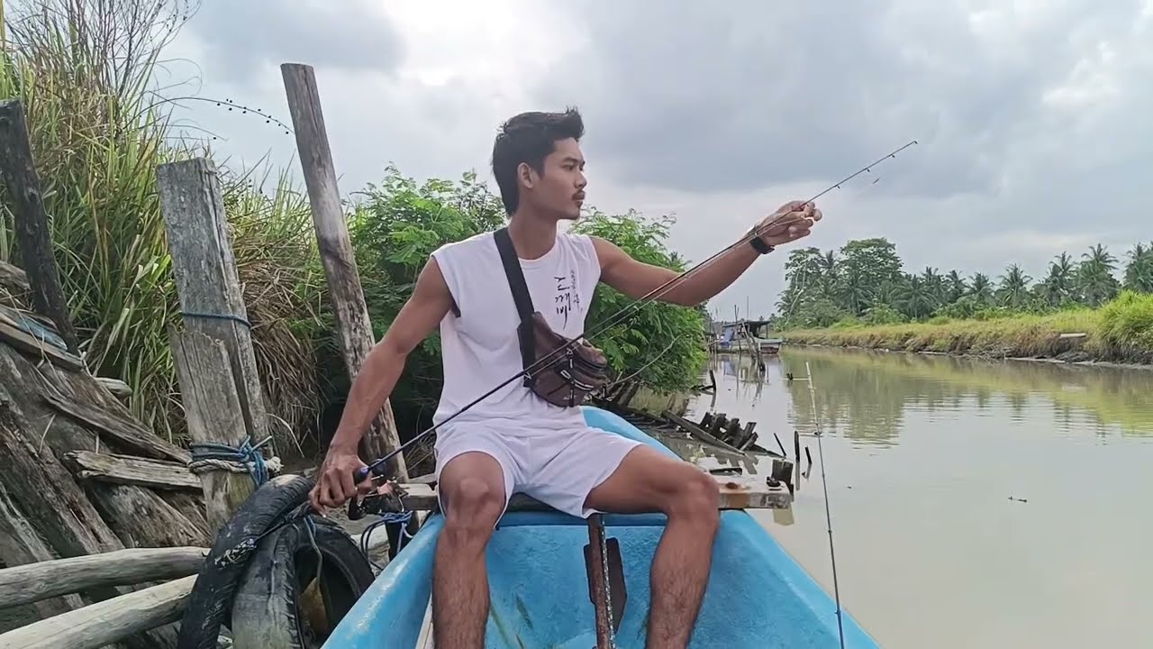 Cuplikan kegiatan bujang desa 