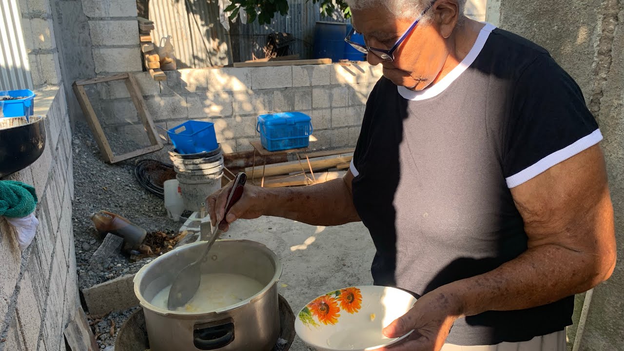 Jamaica hominy corn porridge 