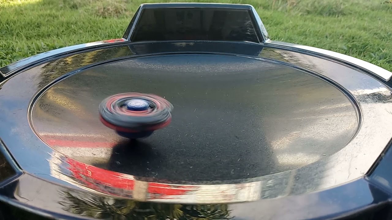 Beyblade Lightning L-Drago 100HF vs L-Drago Destructor F:S